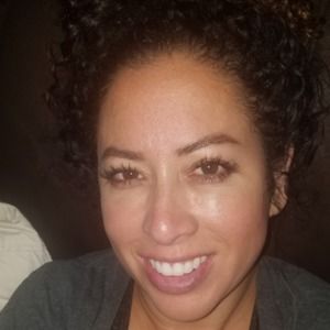Meet your Posher, Monique